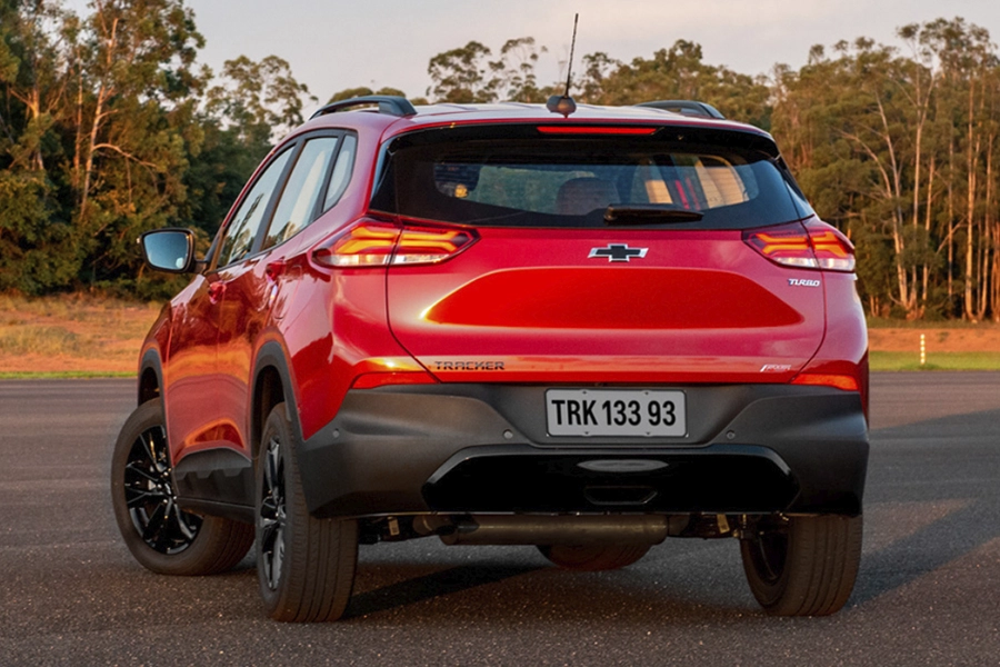 Chevrolet Tracker RS | Atrás