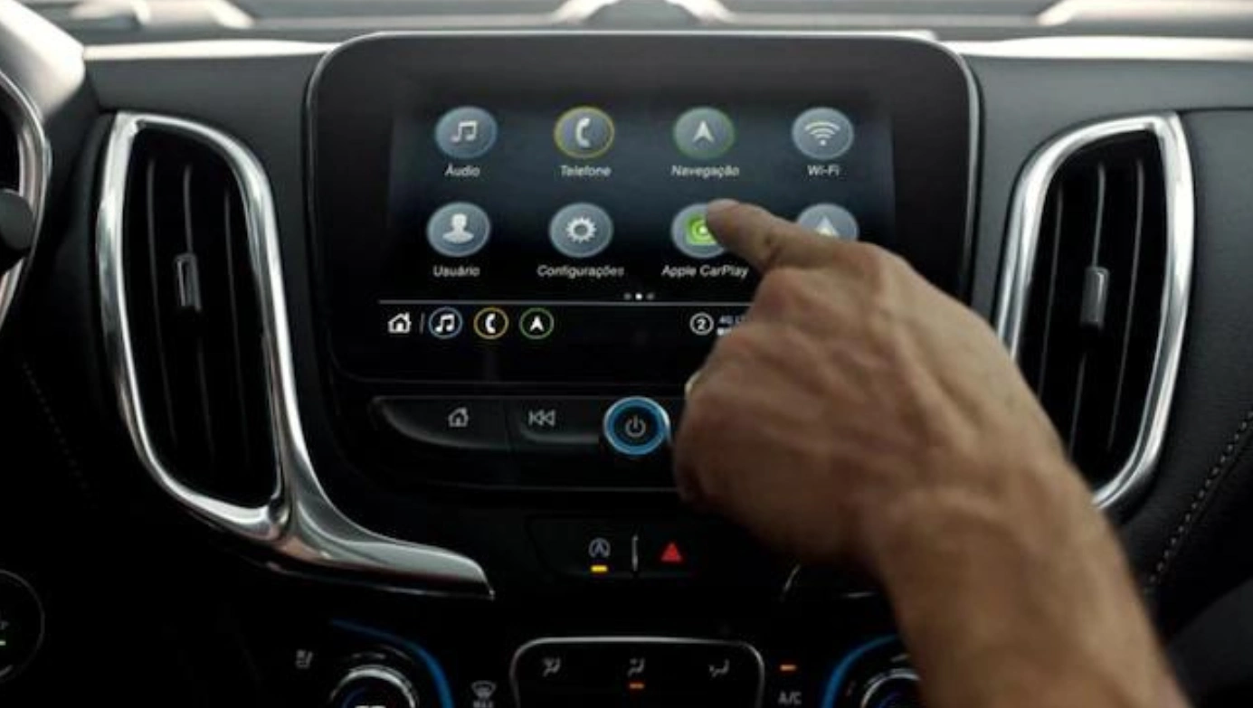 Tecnologia e conexão Apple CarPlay no novo Chevrolet Tracker 2024