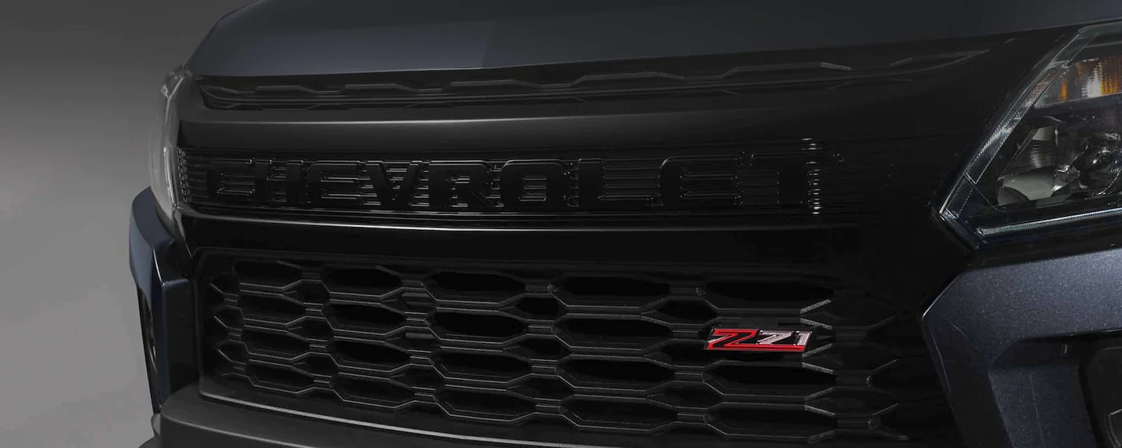 Impressionante visual da grade frontal do Chevrolet S10 Z71 2024