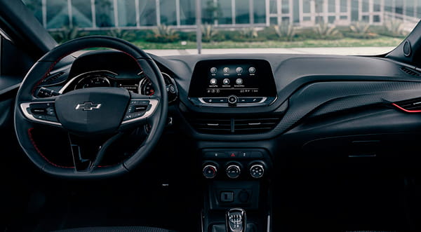 Galería Chevrolet Onix Turbo Diseño interior panel