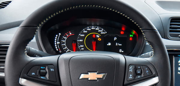 Galería Chevrolet Spin Activ - Disñeo de volante