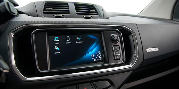 Chevrolet Spin Activ Diseño interior radio