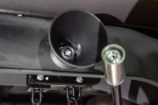 Seguridad Chevrolet Colorado Z71 - Seguro antirrobo para ruedas de repuesto