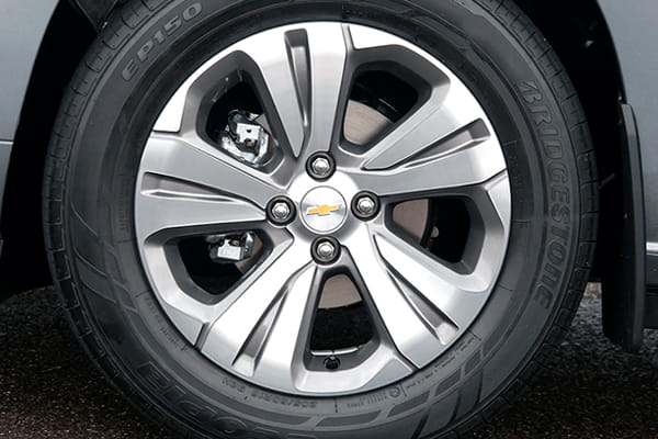 Chevrolet Spin Diseño exterior neumáticos