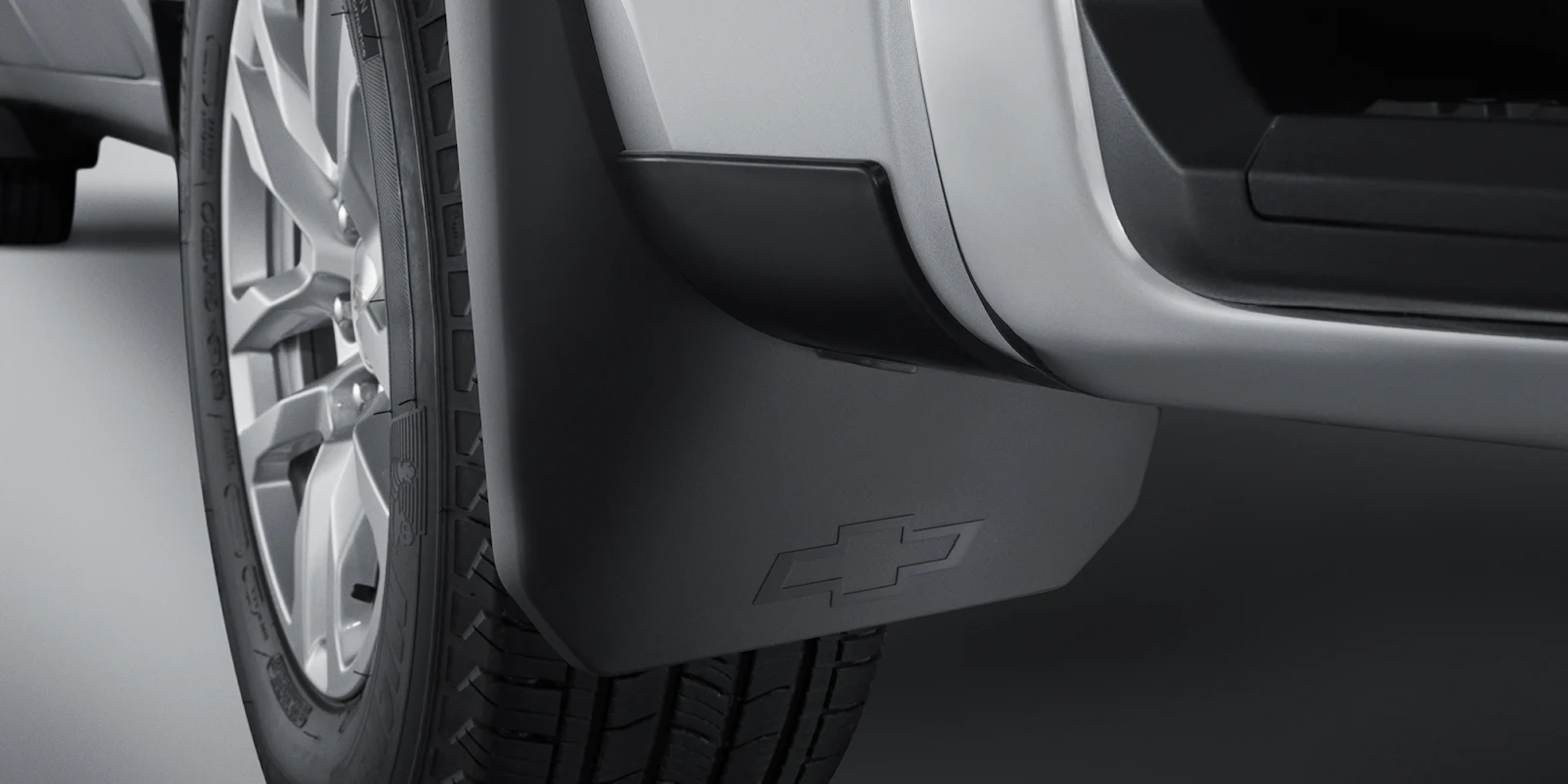 Chevrolet Silverado | Salpicadera posterior
