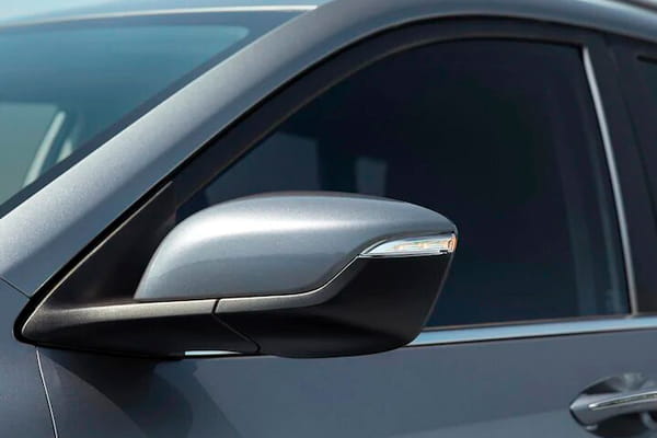 Chevrolet Tracker Diseño Espejos lateral  
